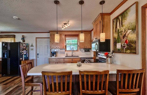 Camden House | Laid-Back River Shack
