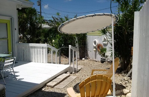 Key Largo Park Cottage | Laidback Beach Shack, with a Vintage Retro Vibe & Serene Feel.