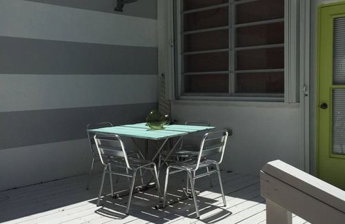 Key Largo Park Cottage | Laidback Beach Shack, with a Vintage Retro Vibe & Serene Feel.
