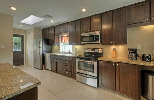 Austin Lake Estates House | Lake Austin House, Eanes, 20 min to CBD, Monthly Rental, Furnished, ABP