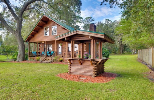 Pomona Park Cabin | Lake Broward Cabin w/Private Boat Launch & Dock!