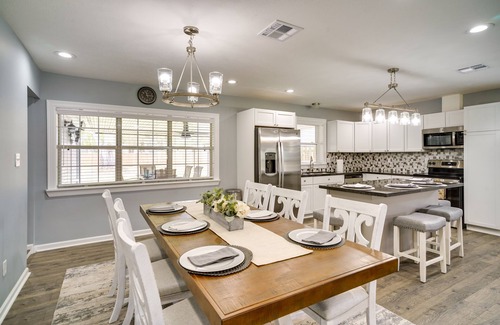 Lake Charles House | Lake Charles Home w/Gas Grill & Fenced-In Yard!