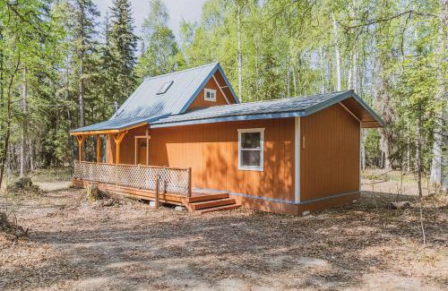 Harding-Birch Lakes Apartment | Lake Chateau's Private Cabin
