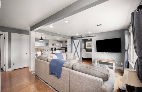 Sloans Valley House | Lake Cumberland Luxury #2! Amazing Lake views, hot tub, fire pit!