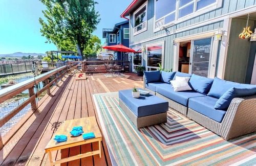 Upper Lake House | ‼️Lake Days & Game Nights‼️ | 4BR Upper Lake