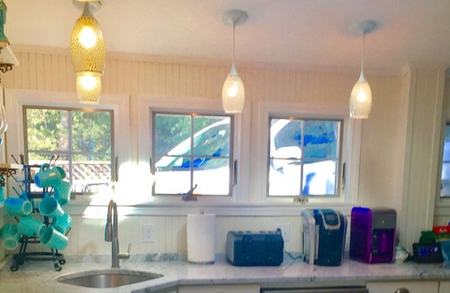 Wrentham Cottage | Lake Front Cottage/ Lake Archer In Wrentham , Perfect Location- right on water