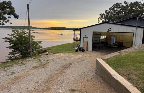 Checotah House | Lake Front House with Private Dock and boat rental available! Lake Eufala