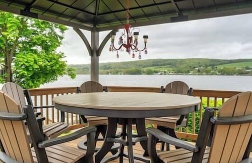Dundee House | Lake Front Reverie- Waneta Lake, NY