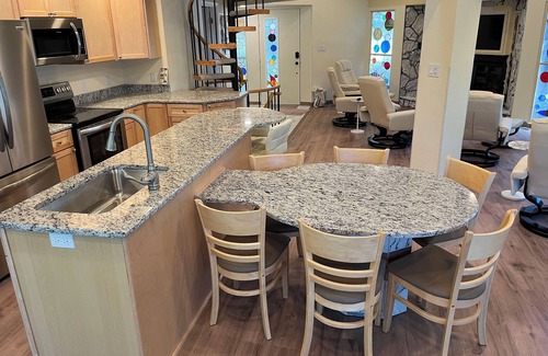 Lake Ozark Villa | LAKE FRONT Swim off private Deck" WOW" ELEGANT in Heart Of Lake Of OZARKS