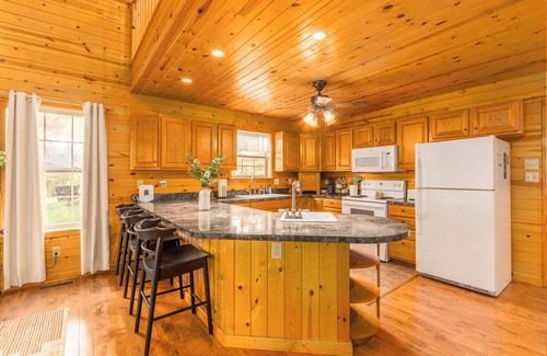 Higden Cabin | Lake Haven - Cozy Cabin Steps to the Lake