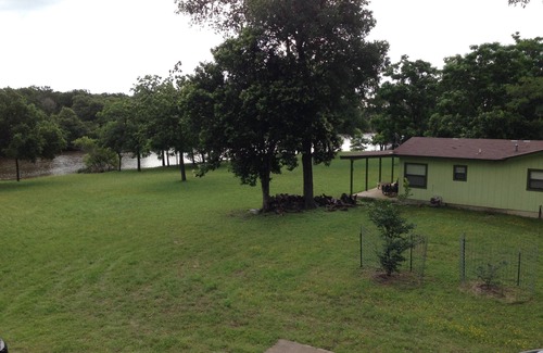 Bandera House | LAKE HIAWATHA 2 Br GUEST HOUSE In Bandera Texas