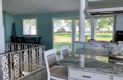 Sandusky House | Lake home minutes from Cedar Point!