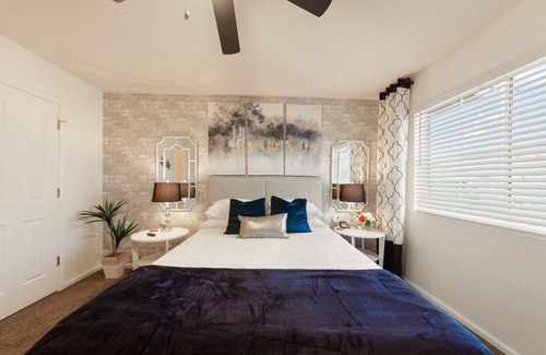 Arrowhead Lakes House | Lake Home, Pontoon Boat, Heated Pool, Pool, Spa, Pool Table "Parrot Hideaway"