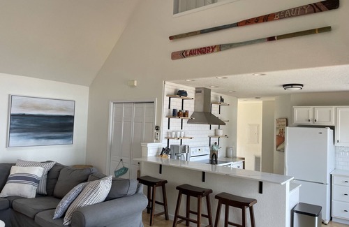 Zimmerman House | Lake House Is Close To Minneapolis, But Far From Your Normal Routine.