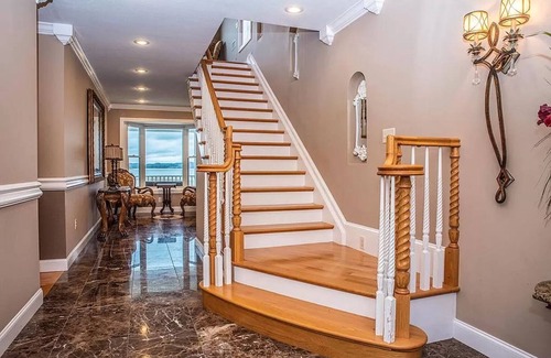 Sevierville House | "LAKE HOUSE" On 7 Acres Of Douglas Lake With A Private Boat Ramp & Private Dock!
