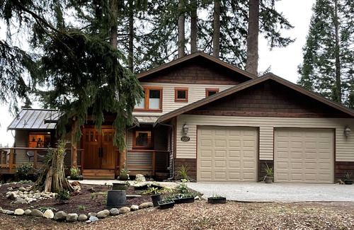 Woodinville House | Lake House - Picturesque & Peaceful