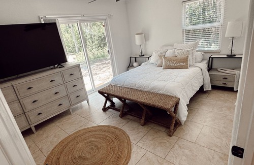 Laurel House | Lake House