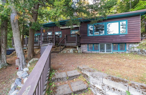 Old Forge House | Lake House Waterfront 4 bed 3 bath house w/dock & firepit .5 miles to Old Forge