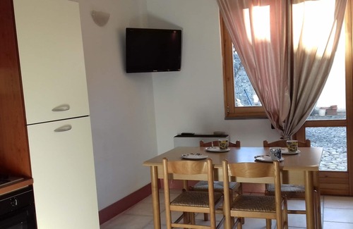 Esmate Apartment | Lake Iseo in Esmate:The House of Fairies CIR.016200CNI00013 CIN IT016200C2UAHS6HFE