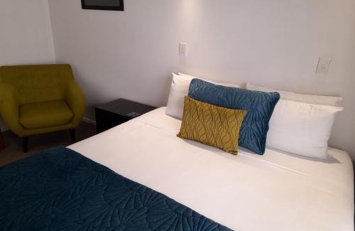 Fox Glacier Hotel | Lake Matheson Motel