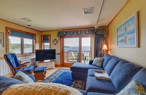 Newport Center Apartment | Lake Memphremagog Access Newport Condo with Balcony
