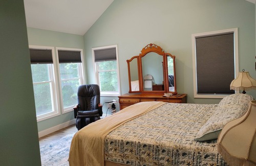 Troutman House | Lake Norman Private Escape - Hot tub & private boat ramp