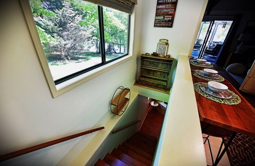 Blairsville Cottage | LAKE NOTTELY - LAKEFRONT 4 Bedrooms - 3 Baths - Hot Tub - Private Dock