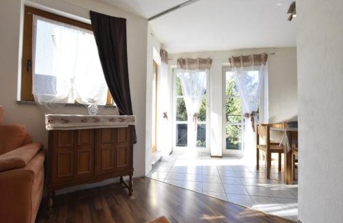Kossau Apartment | Lake Retreat in Kossau