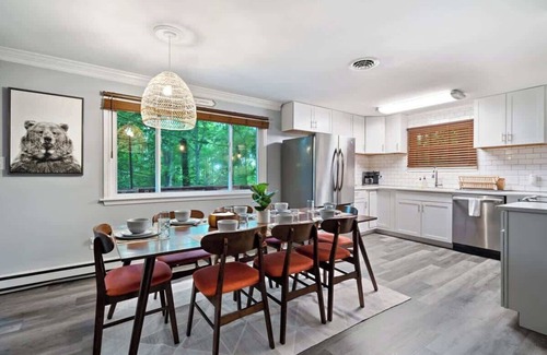 Kabletown Cottage | Lake Shannondale Retreat | Jacuzzi + Pool Table