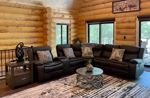 Spring Brook House | Lake Shore Lodge @ Spring Brook Resort