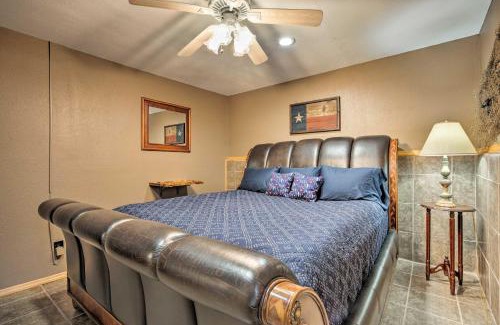 Pottsboro House | Lake Texoma Cabin - 1 Mi to Park and Boat Ramp!