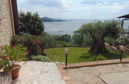 San Savino House | Lake Trasimeno San Savino Townhouse AC Free WI-FI
