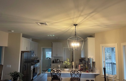 East Hope House | Lake view 3-bedroom house in lovely Hope with WiFi, AC. Enjoy your stay