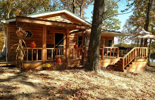 Jasonville Cabin | Lake View Cabin