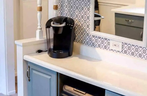 Delavan Lake Cottage | Lake view cottage on Delavan