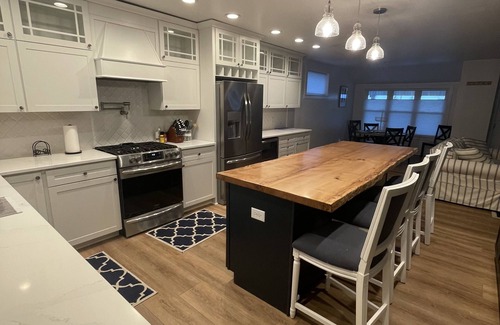 Port Clinton House | Lake View Port Clinton Home- Minutes to The Jet Express