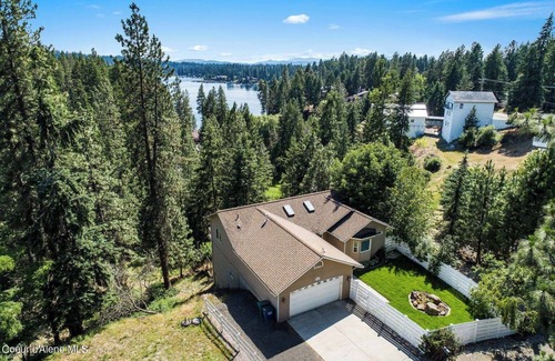 Hayden Lake House | Lake view property with lake access!