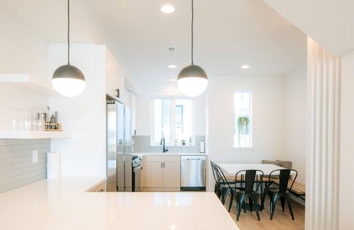 Berkeley House | Lake view Spa oasis in the city of Denver (hot-tub on the roof top)