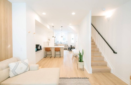 Berkeley House | Lake view Spa oasis in the city of Denver (hot-tub on the roof top)