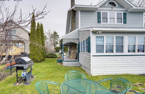 Pittsfield Cottage | Lake Views & Dock Access - Pittsfield Cottage!