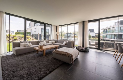 Arnemuiden Villa | Lake villa on the Veerse Meer with dock - 6 persons -WPW-16