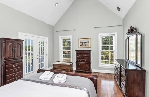 Ridgeway House | Lake Wateree Family Retreat