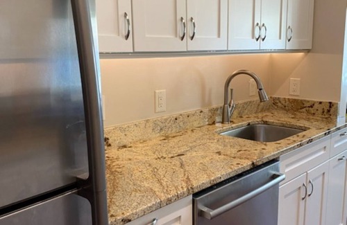 Chelan Condo | Lakefront 2B/2B Condo in Spader Bay Condos Close to Downtown Chelan