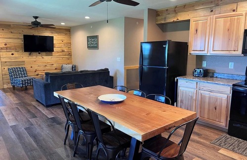 Branson West Villa | Lakefront 2bdr/2bath Villa on Table Rock Lake Short commute to Branson & SDC