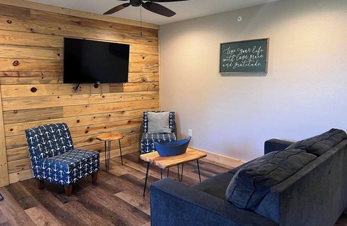 Branson West Villa | Lakefront 2bdr/2bath Villa on Table Rock Lake Short commute to Branson & SDC