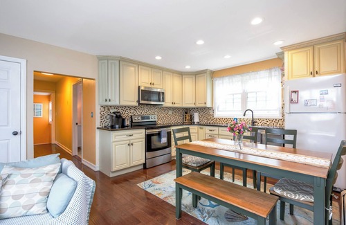 Glasser Apartment | LAKEFRONT - 3-bedroom apartment on Lake Hopatcong - Main Lake Views