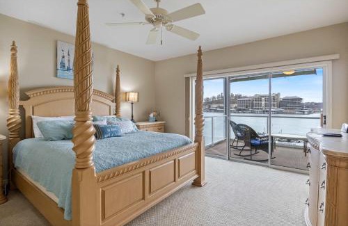 Lake Ozark House | Lakefront 4BR Luxury Sleeps 13 Pool & Hot Tub