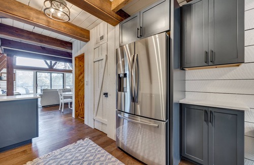 Bowling Green House | Lakefront A-Frame- Family Friendly-Renovated-as seen on the TV show Staycation!