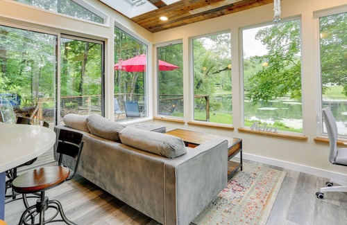 White Lake Cabin | Lakefront Bethel Cabin w/ Deck, Grill & Views!