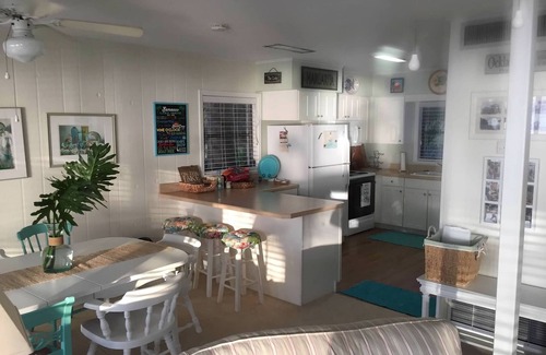 Candler House | Lakefront Breezes!